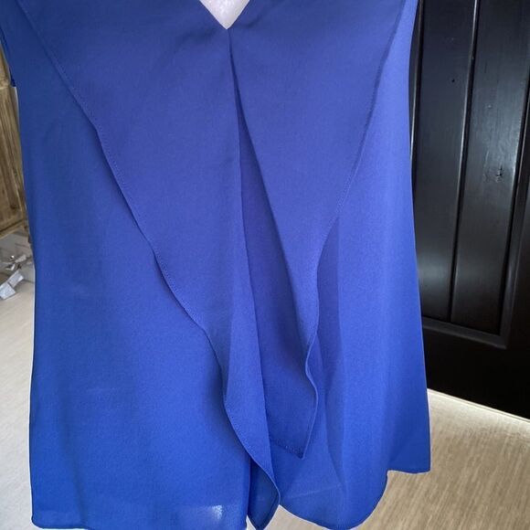 BCBG MaxAzria sleeveless top - Picture 6 of 7